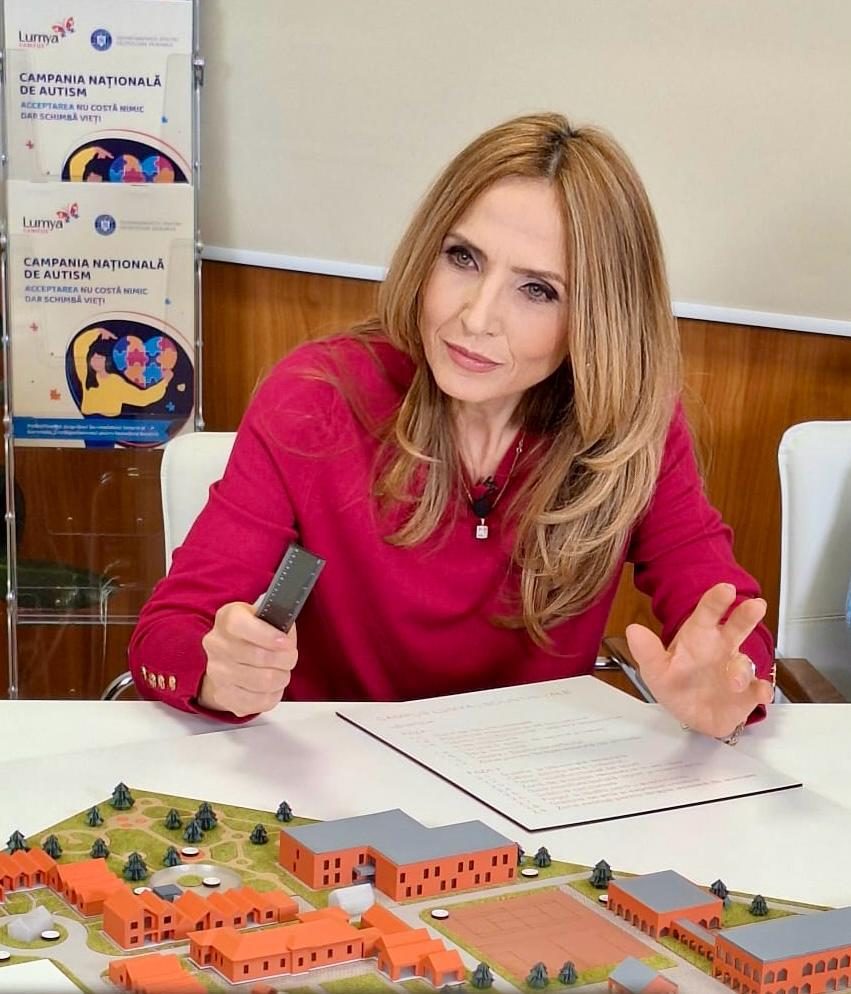 Familii și specialiști pe șantierul Campusului Lumya